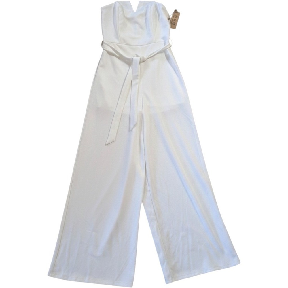 She + Sky White Strapless Wide Leg Jumpsuit Size Medium Crepe Notched Neckline